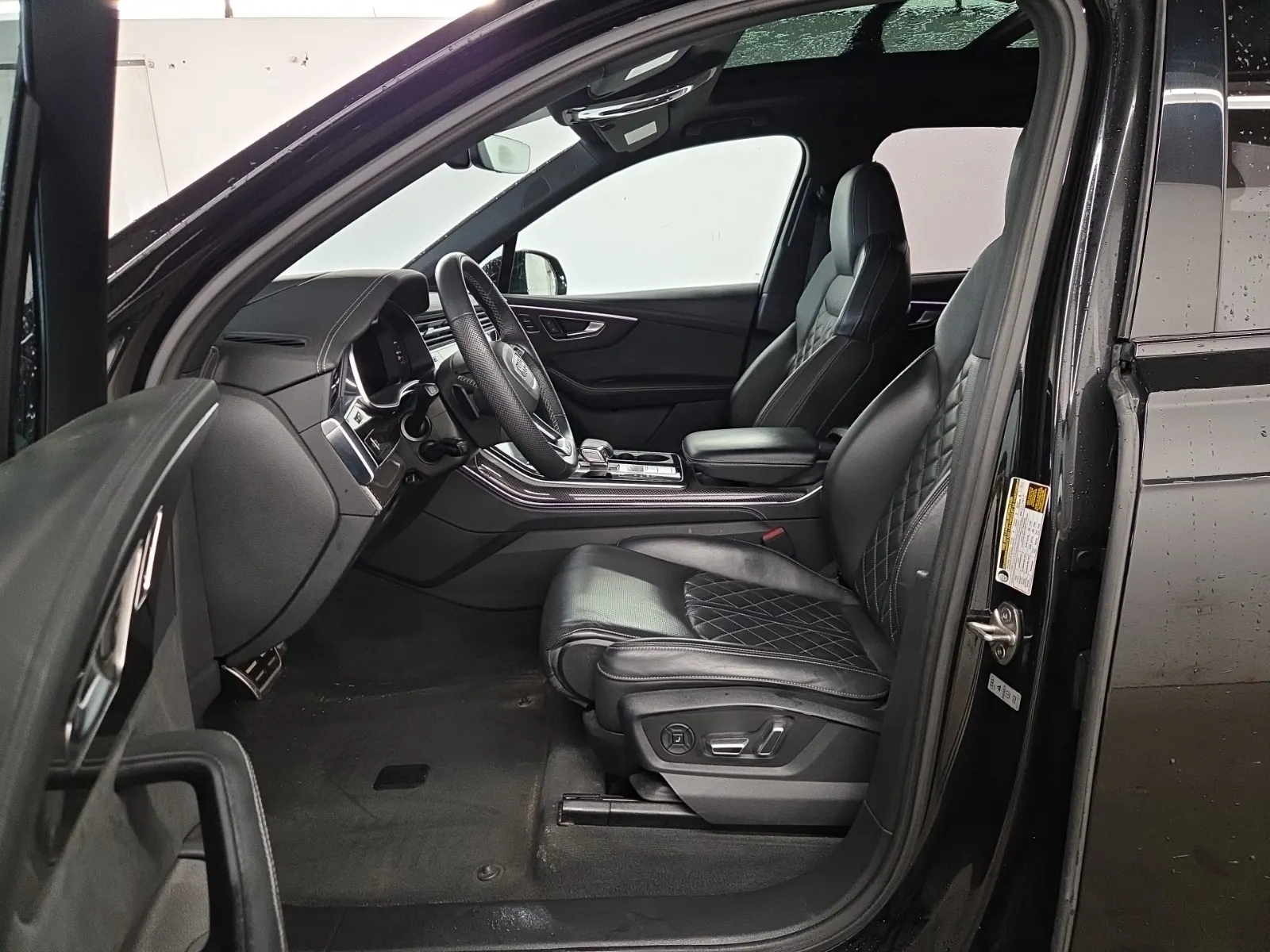 Front Interior Photo