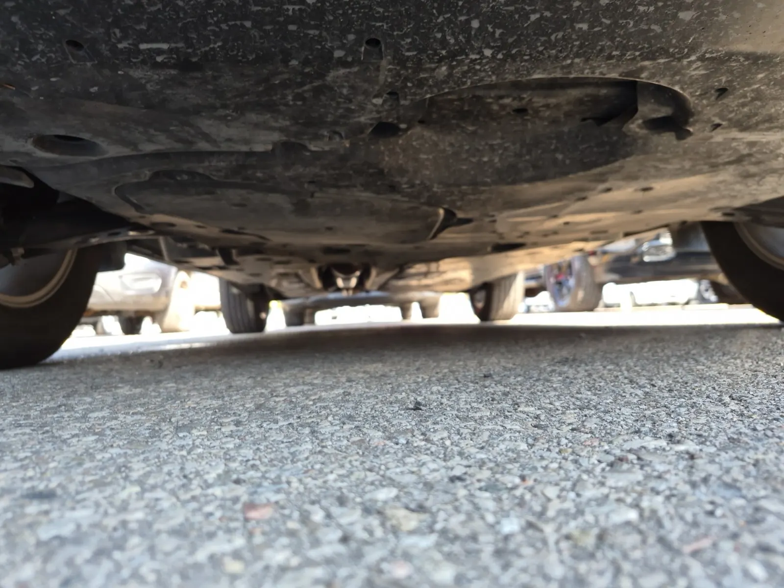 Undercarriage - Front Photo