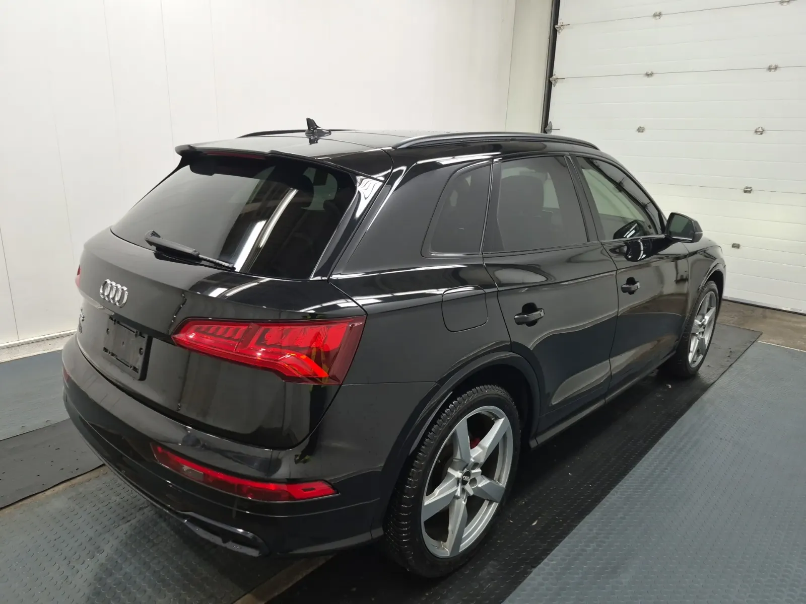 Passenger Rear 3/4 Photo