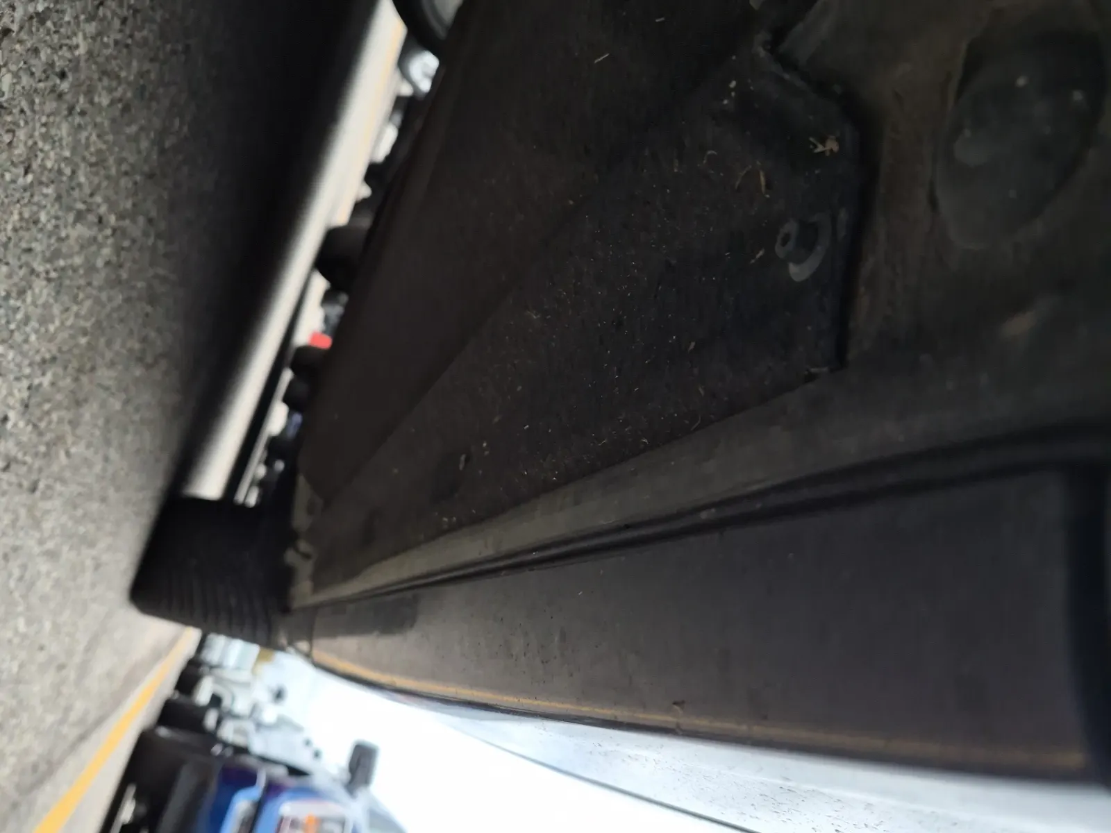 Undercarriage - Driver Photo
