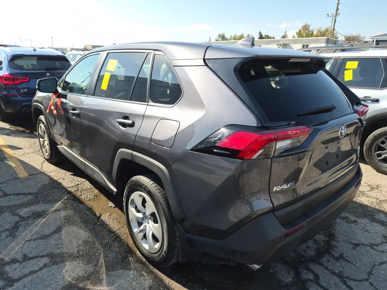 Driver Rear 3/4 Photo