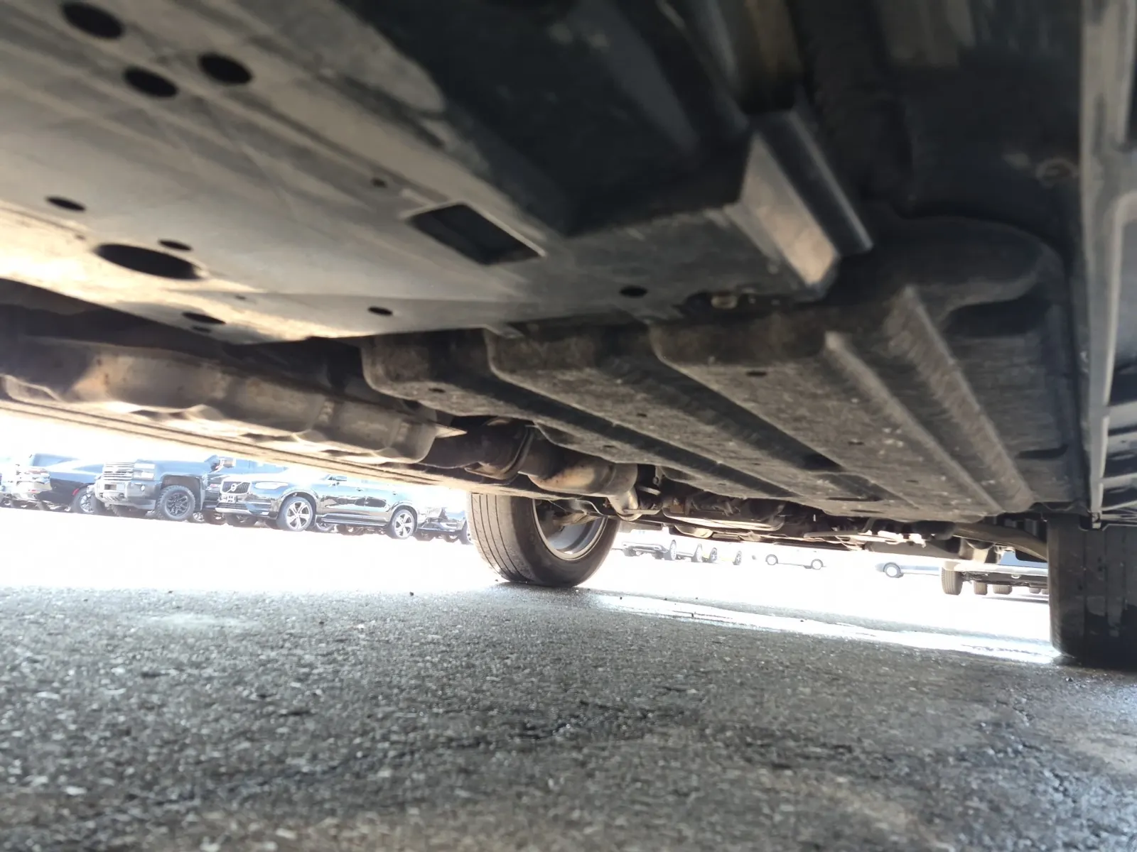 Undercarriage - Passenger Photo
