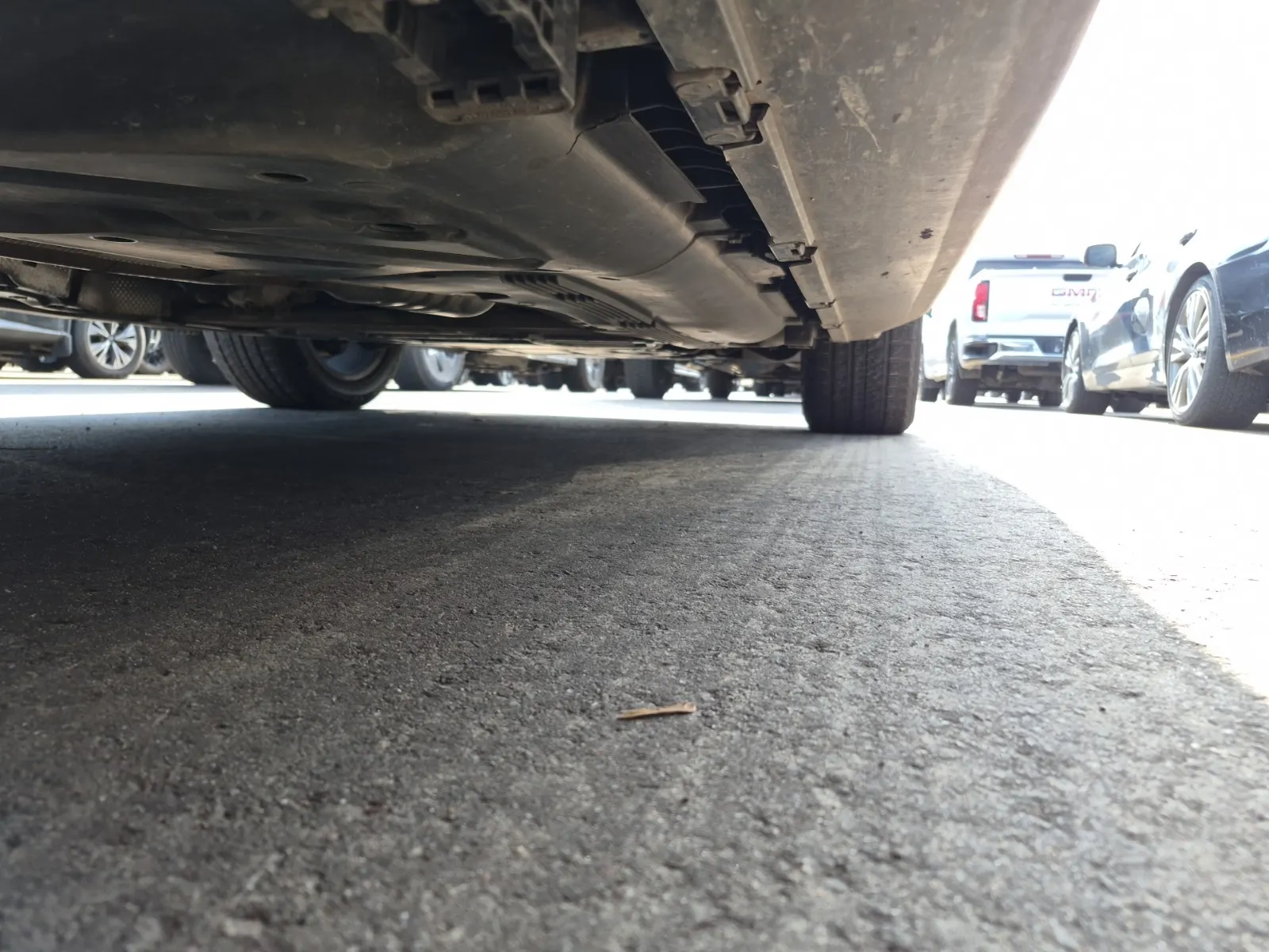 Undercarriage - Passenger Photo