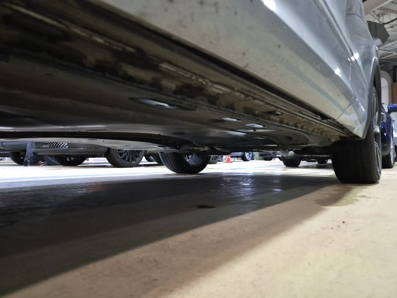 Undercarriage - Driver Photo