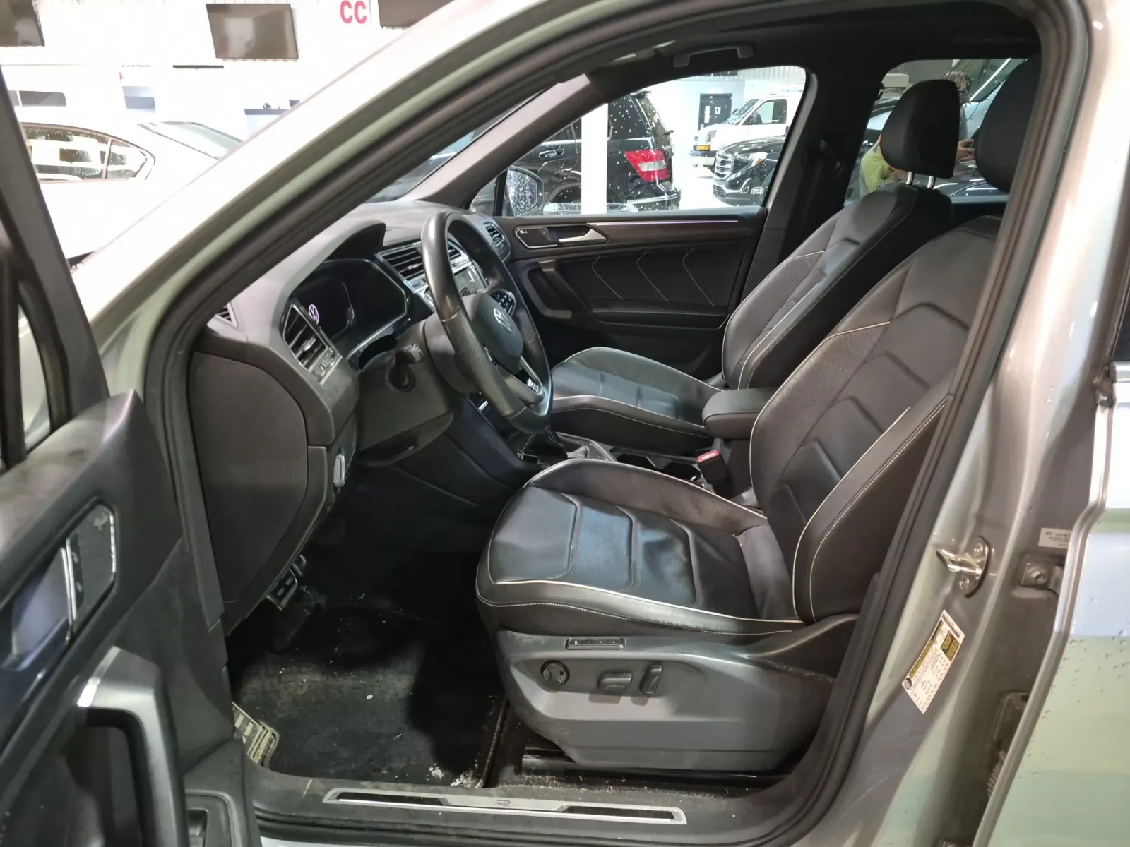 Front Interior Photo
