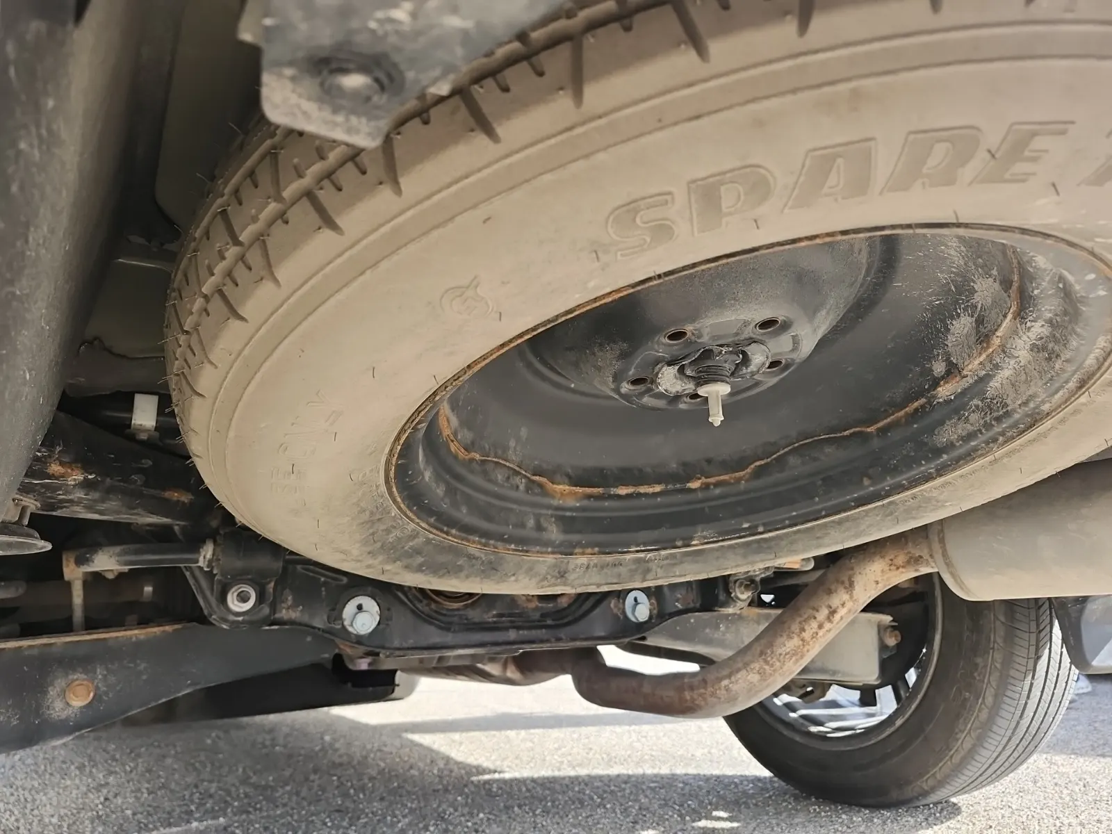 Spare Tire & Wheel Photo