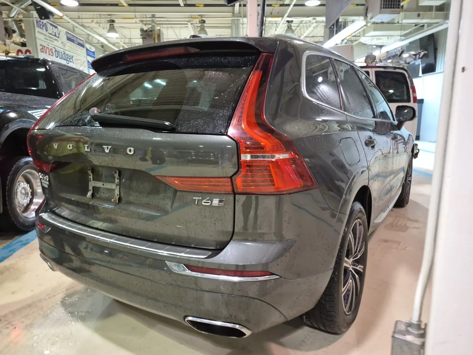 Passenger Rear 3/4 Photo