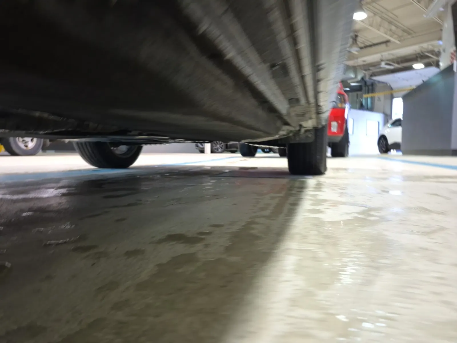 Undercarriage - Driver Photo