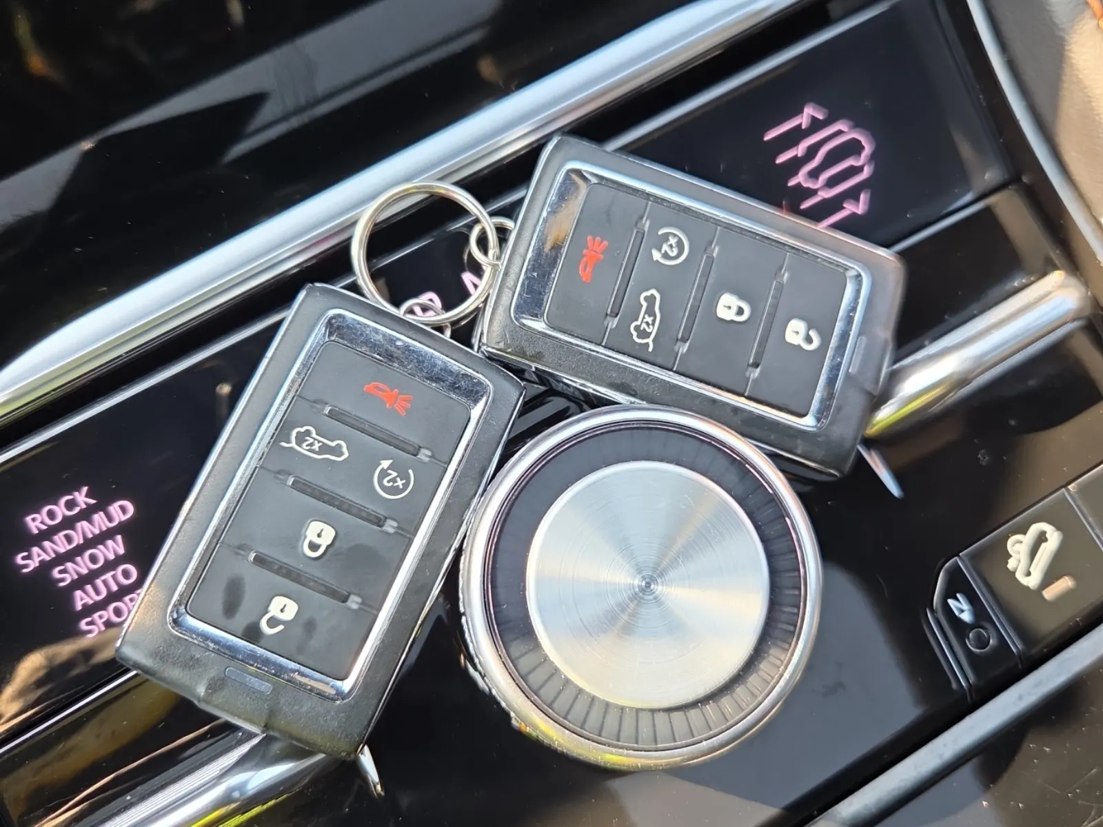 Keys/Fobs/Manual Photo