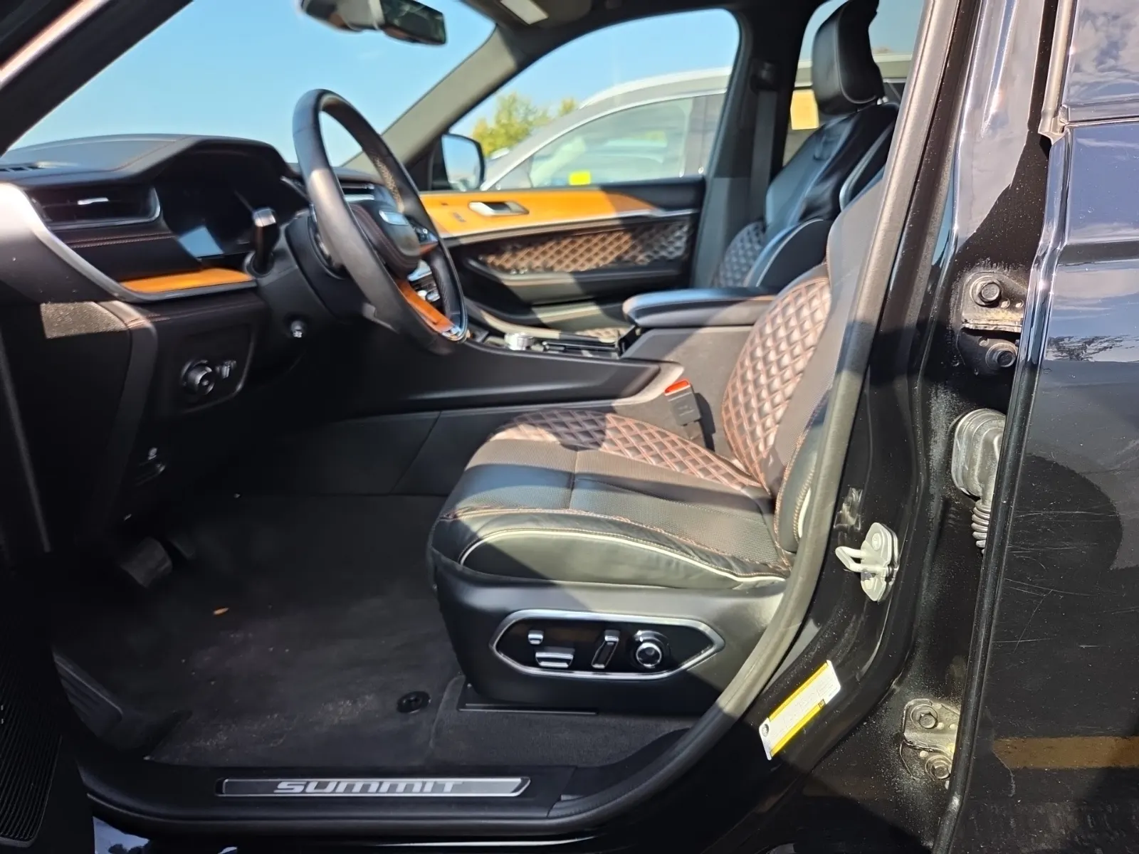 Front Interior Photo