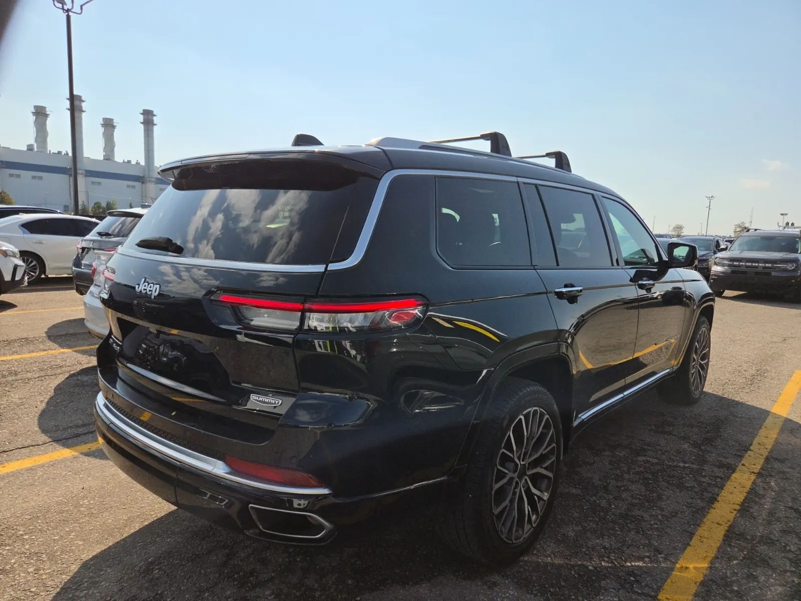 Passenger Rear 3/4 Photo