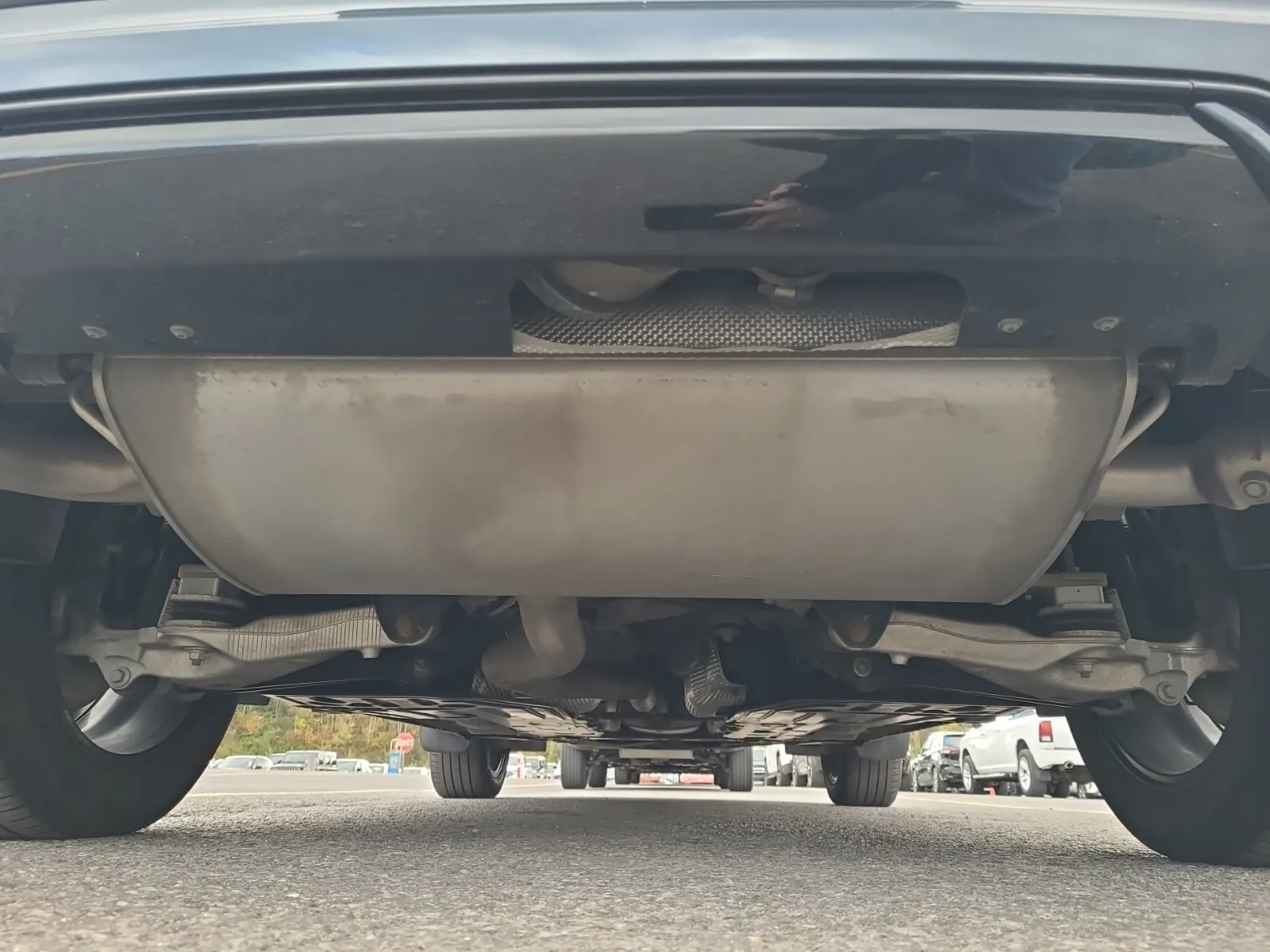 Undercarriage - Rear Photo