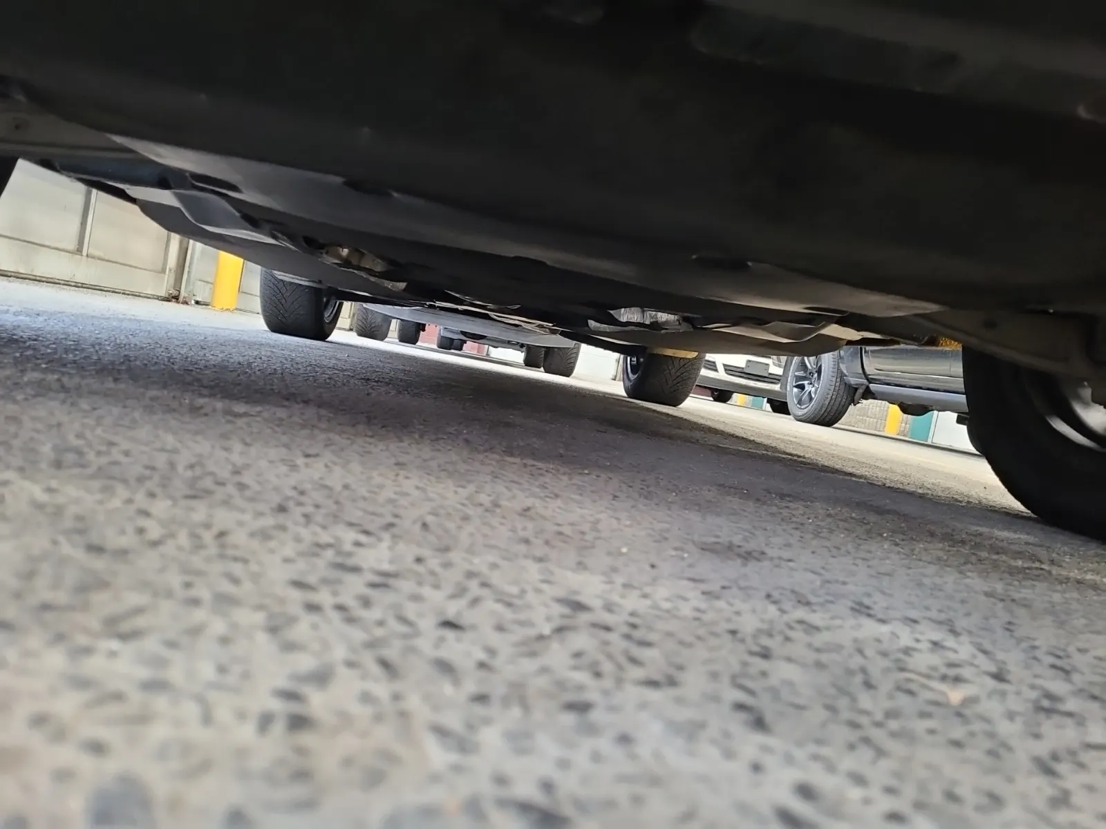 Undercarriage - Front Photo