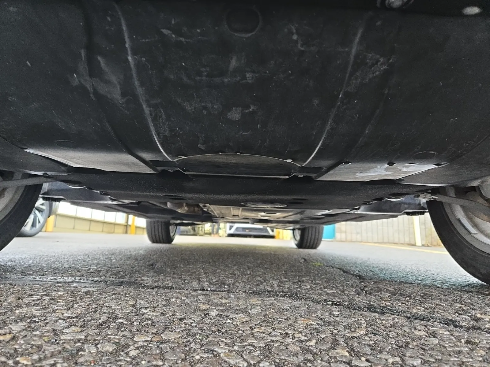 Undercarriage - Front Photo