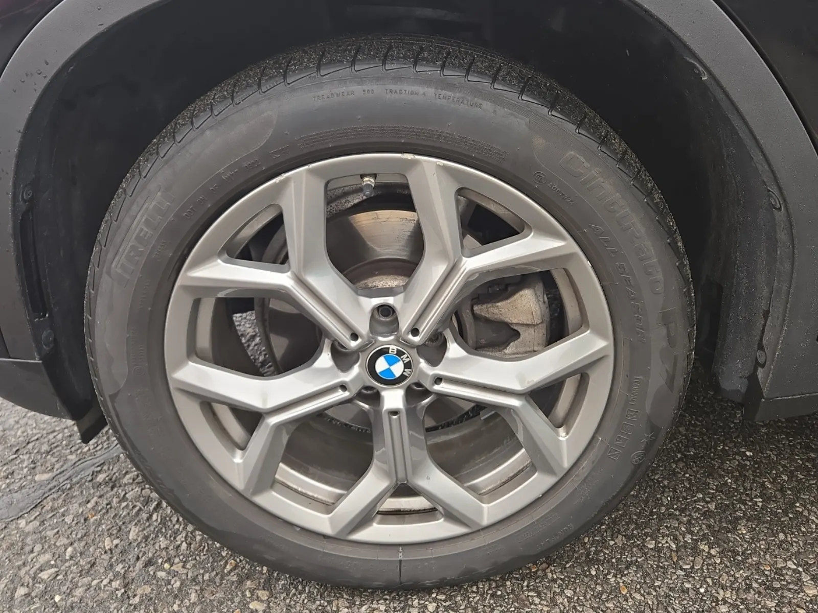 Front driver wheel/tire photo