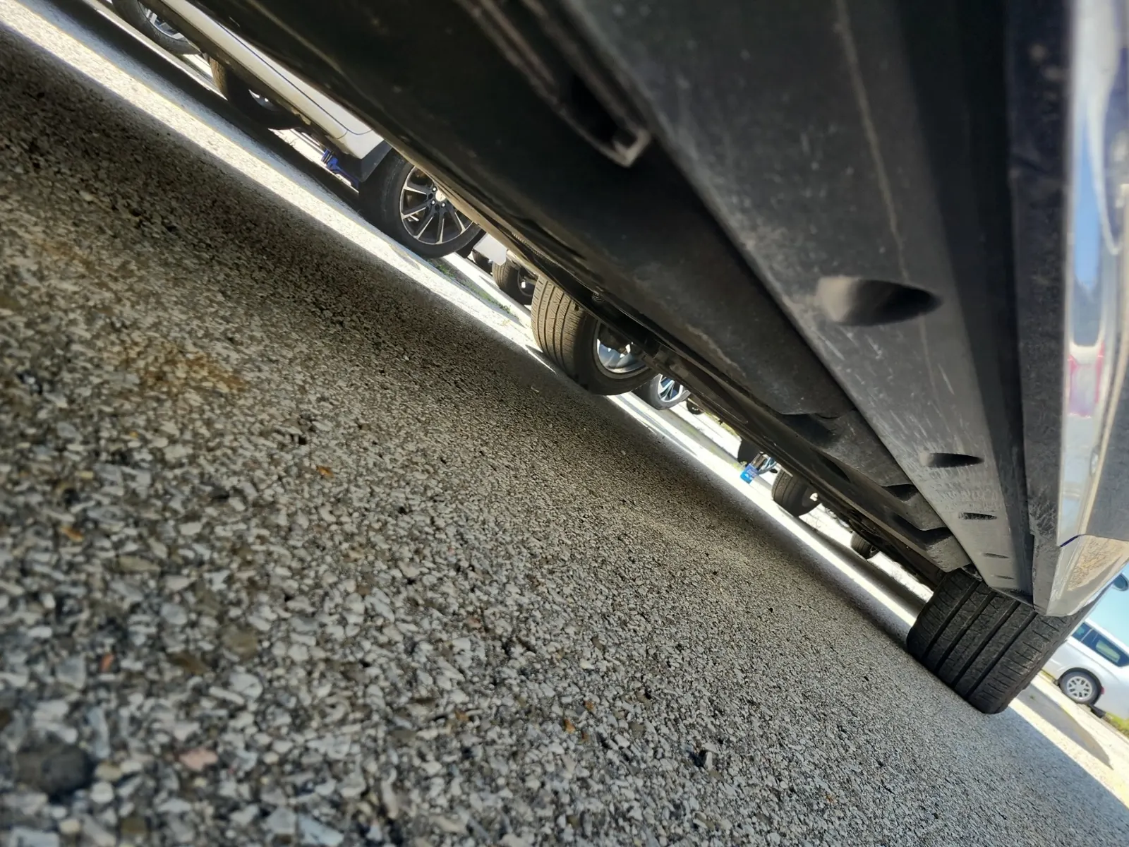 Undercarriage - Passenger Photo