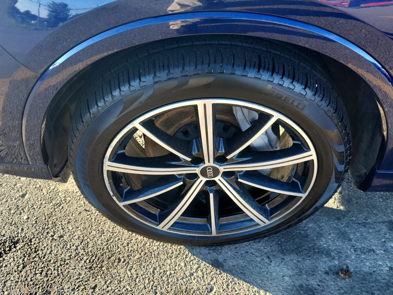 Front driver wheel/tire photo