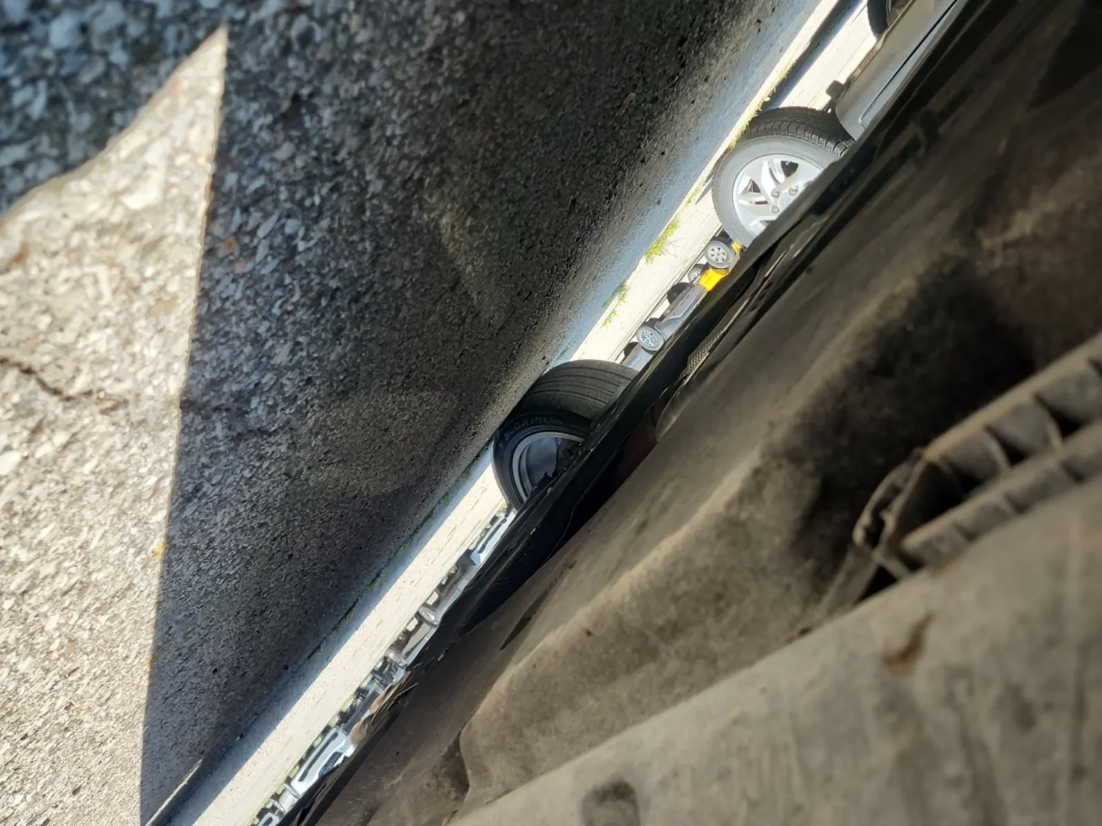Undercarriage - Driver Photo