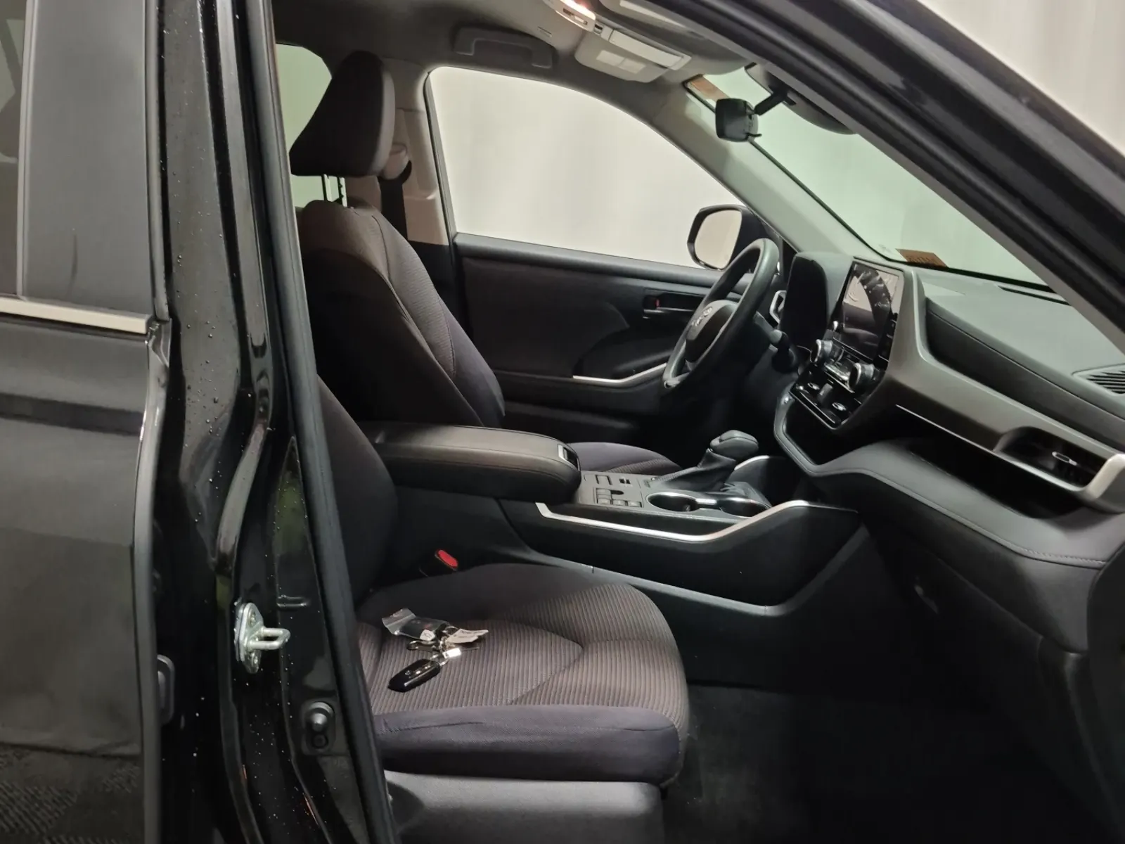 Right Side Interior Photo