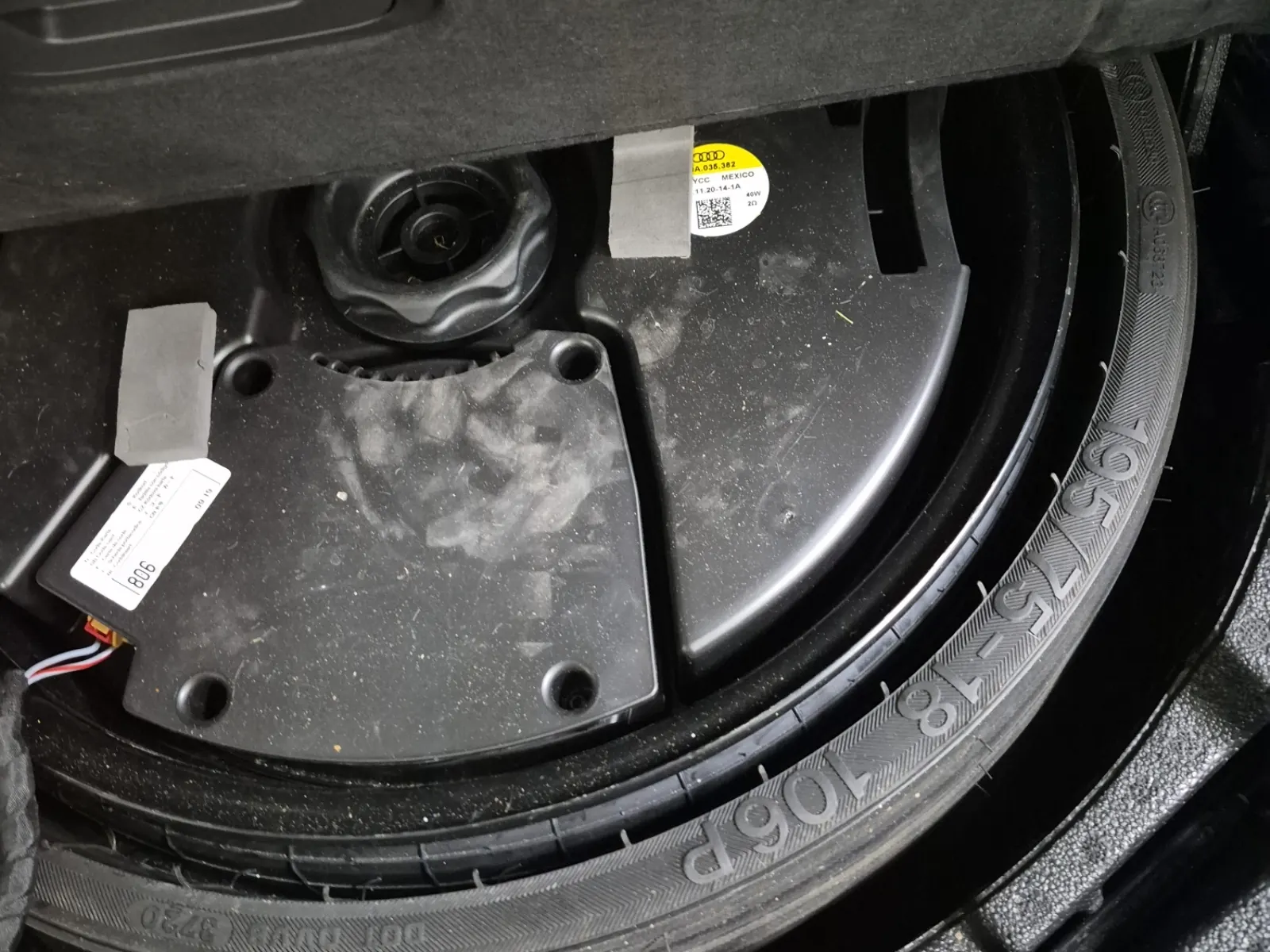 Spare Tire & Wheel Photo