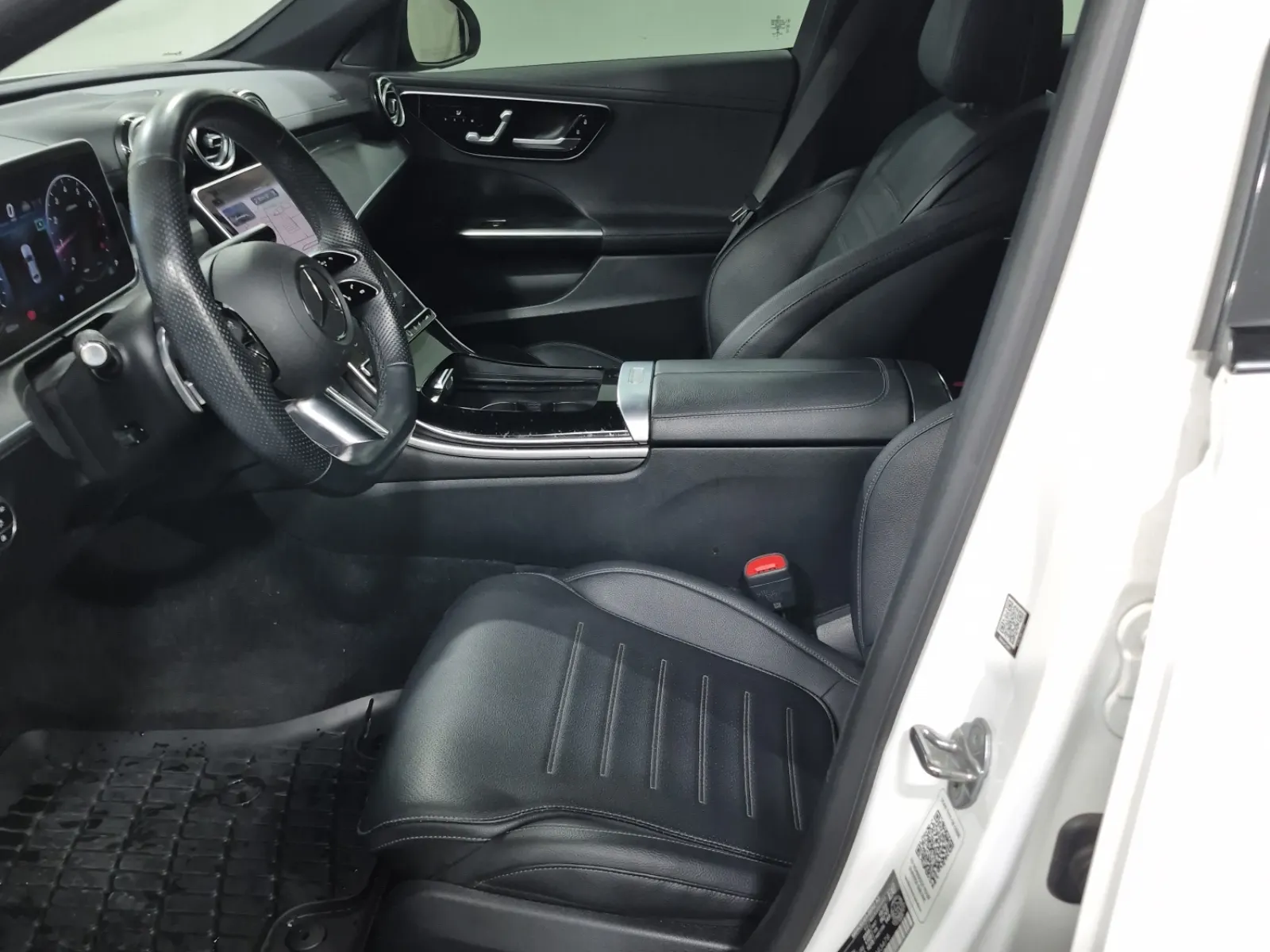 Front Interior Photo