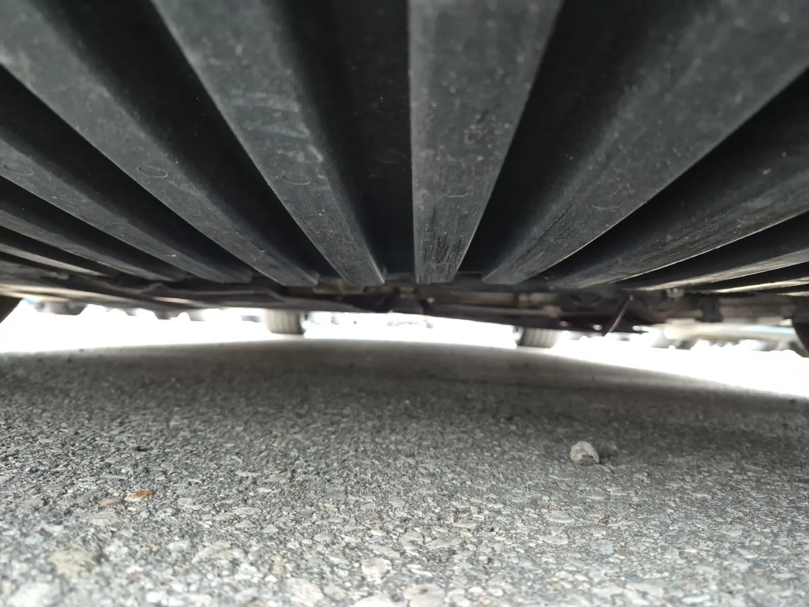 Undercarriage - Front Photo