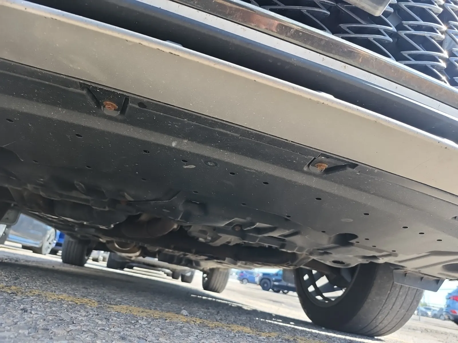 Undercarriage - Front Photo