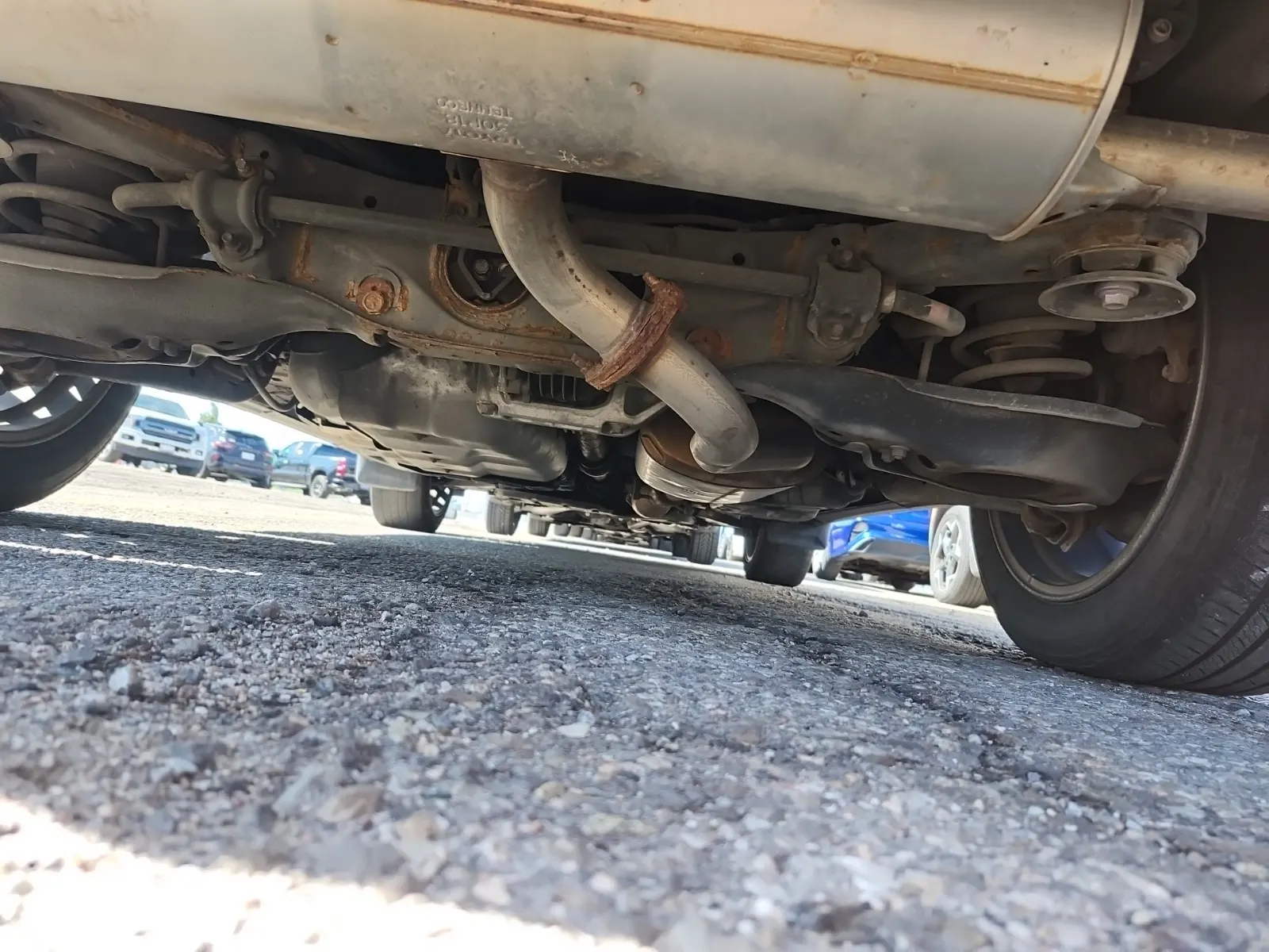 Undercarriage - Rear Photo