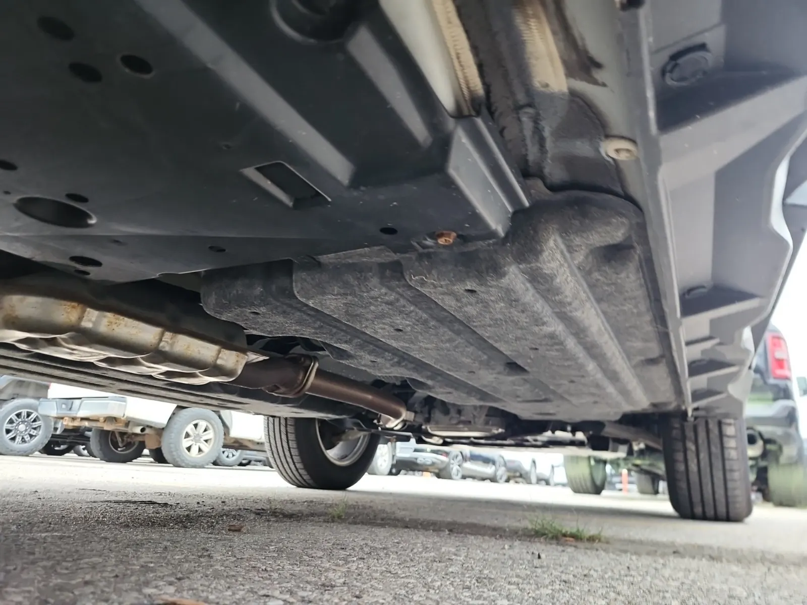 Undercarriage - Passenger Photo
