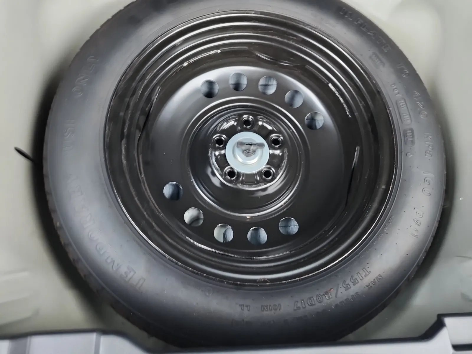 Spare Tire & Wheel Photo