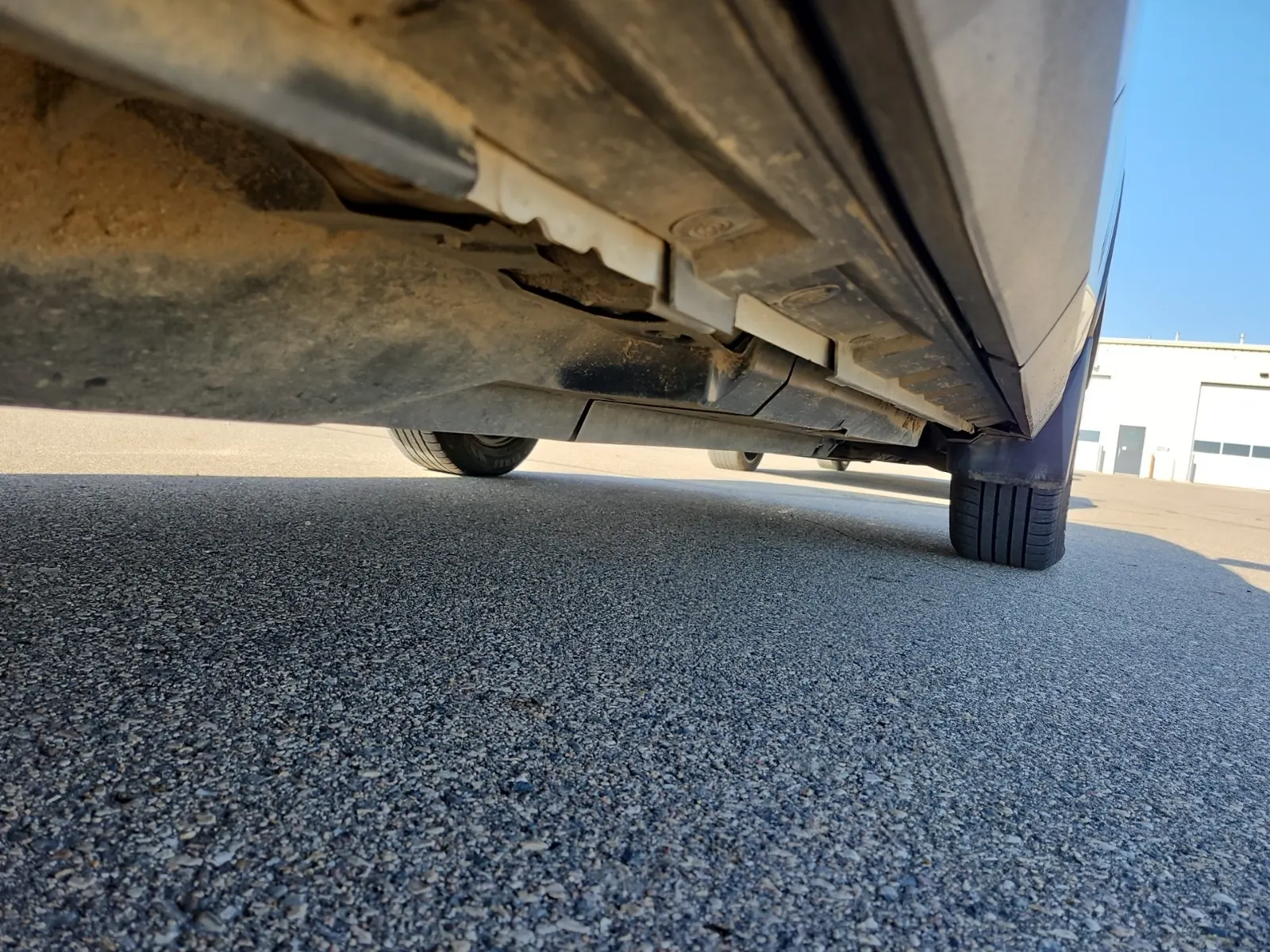 Undercarriage - Passenger Photo