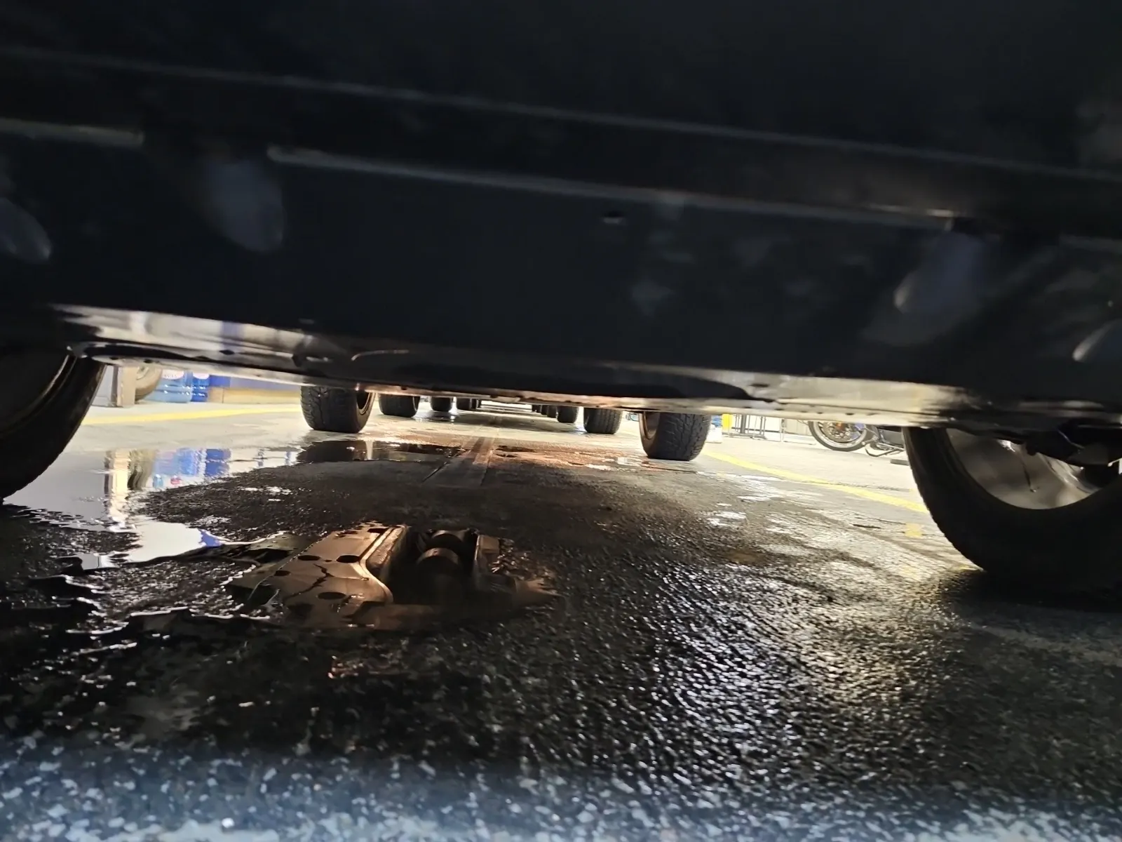 Undercarriage - Front Photo