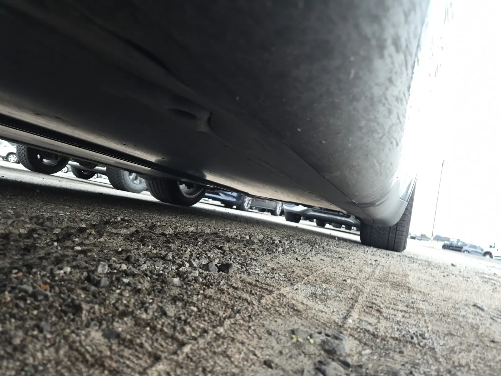 Undercarriage - Driver Photo