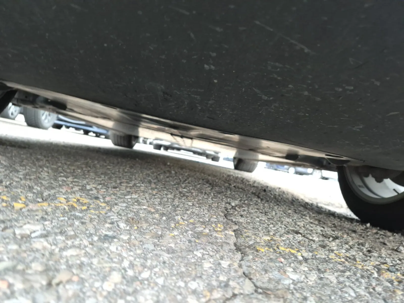 Undercarriage - Front Photo