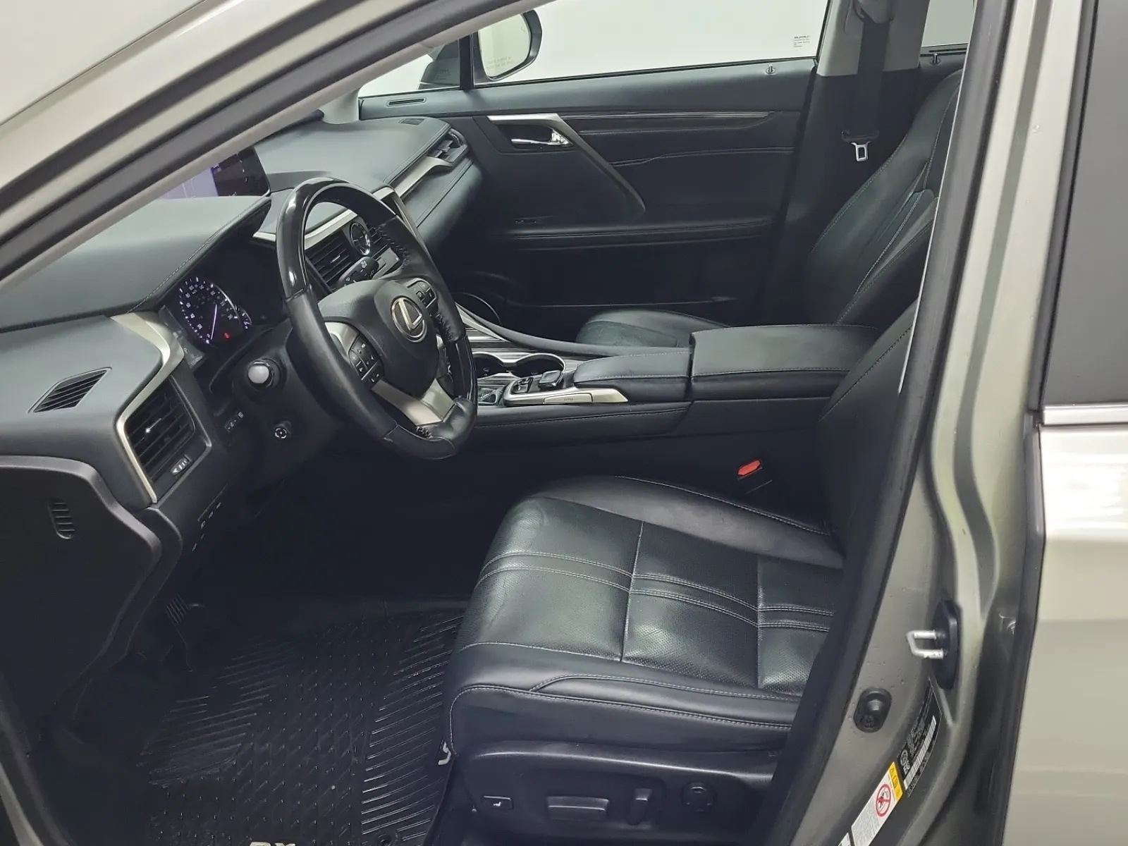 Front Interior Photo