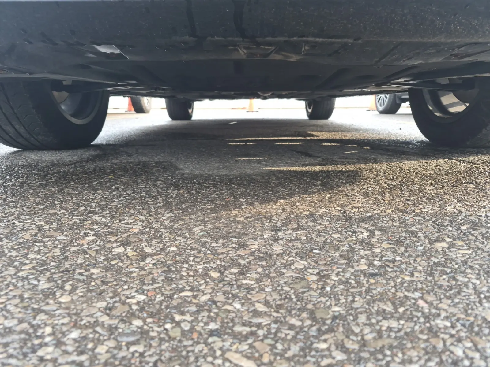 Undercarriage - Front Photo