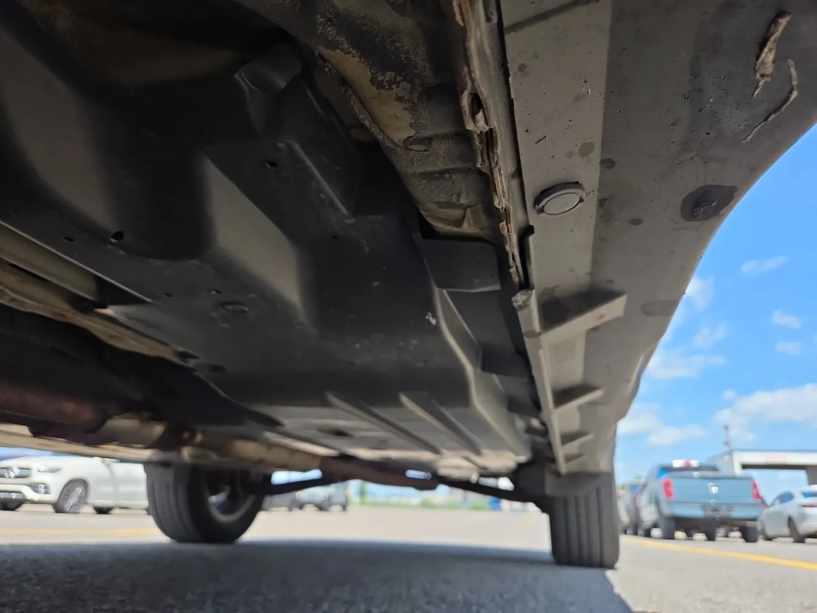 Undercarriage - Driver Photo