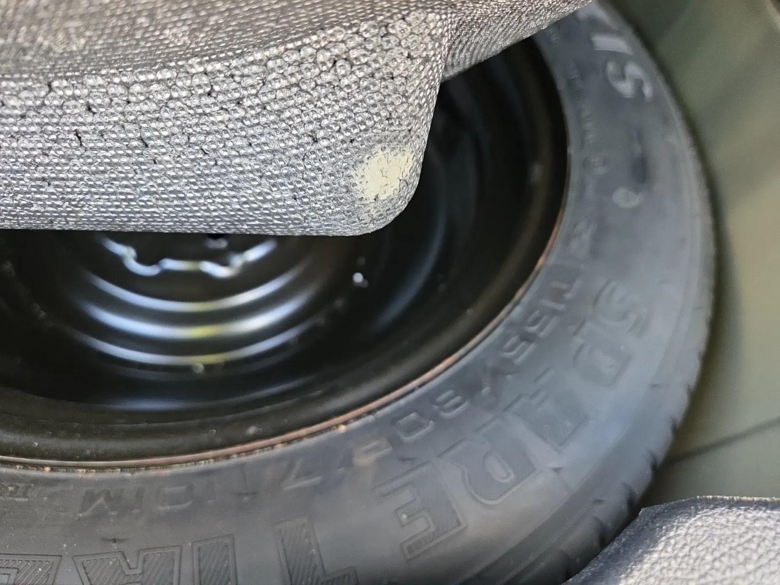 Spare Tire & Wheel Photo