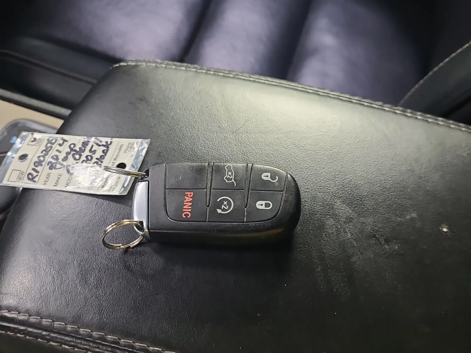 Keys/Fobs/Manual Photo