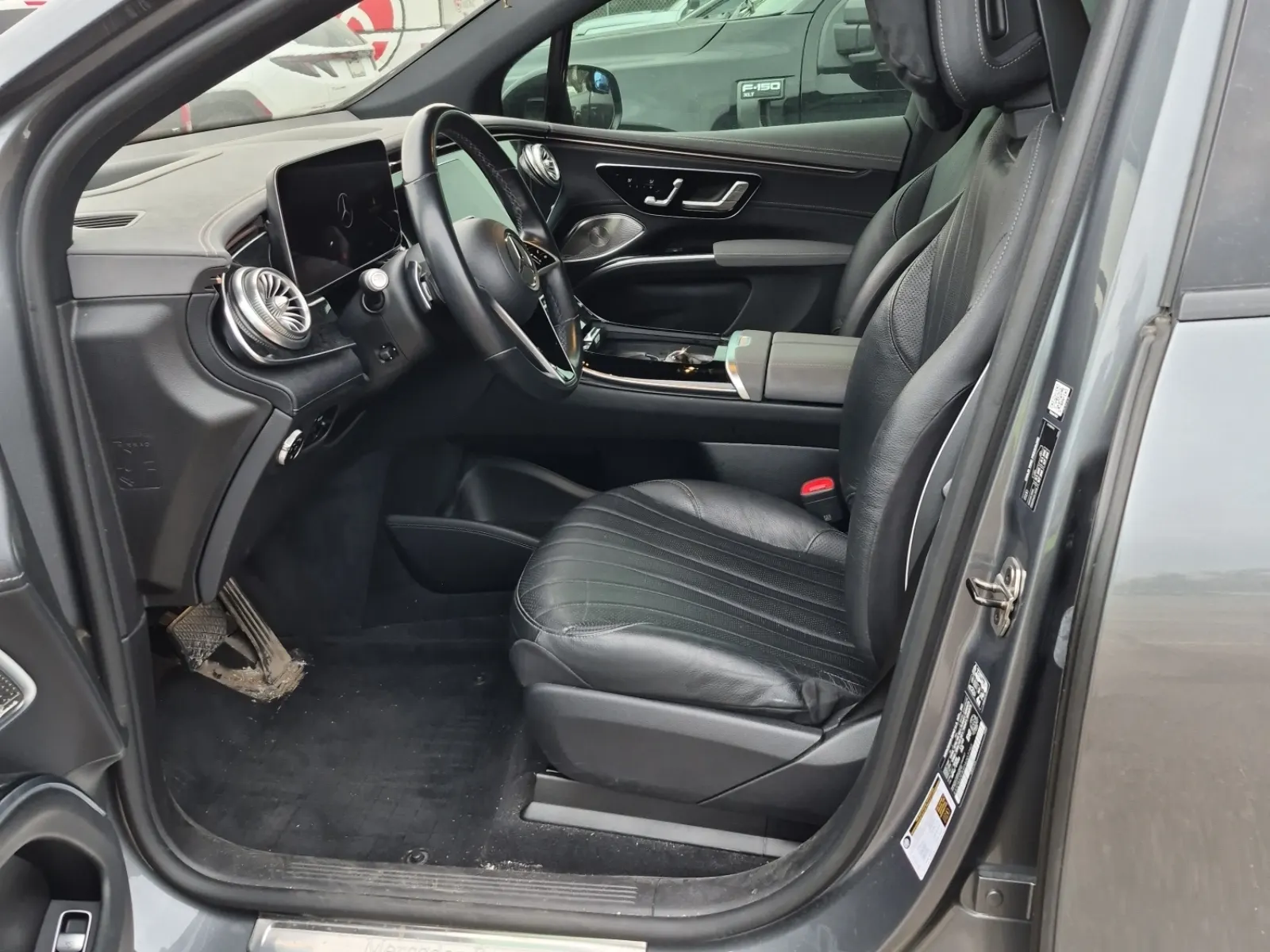Front Interior Photo