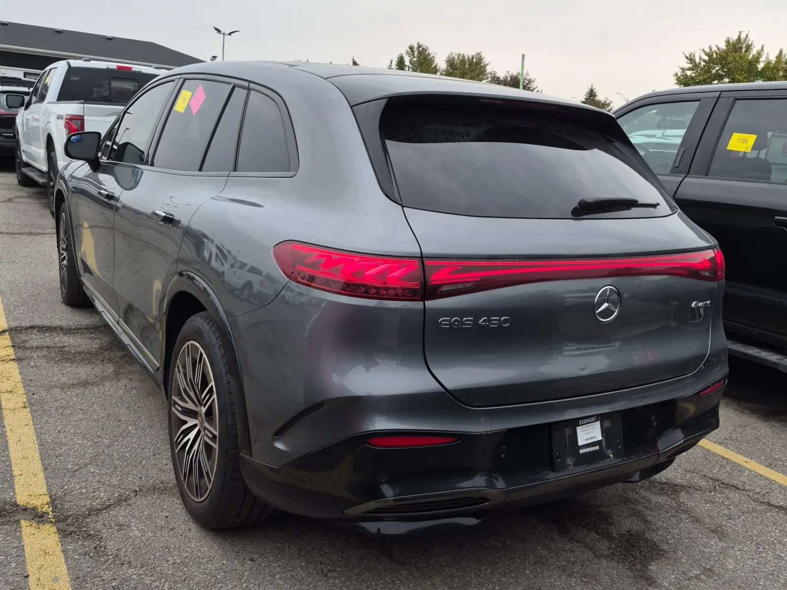 Driver Rear 3/4 Photo