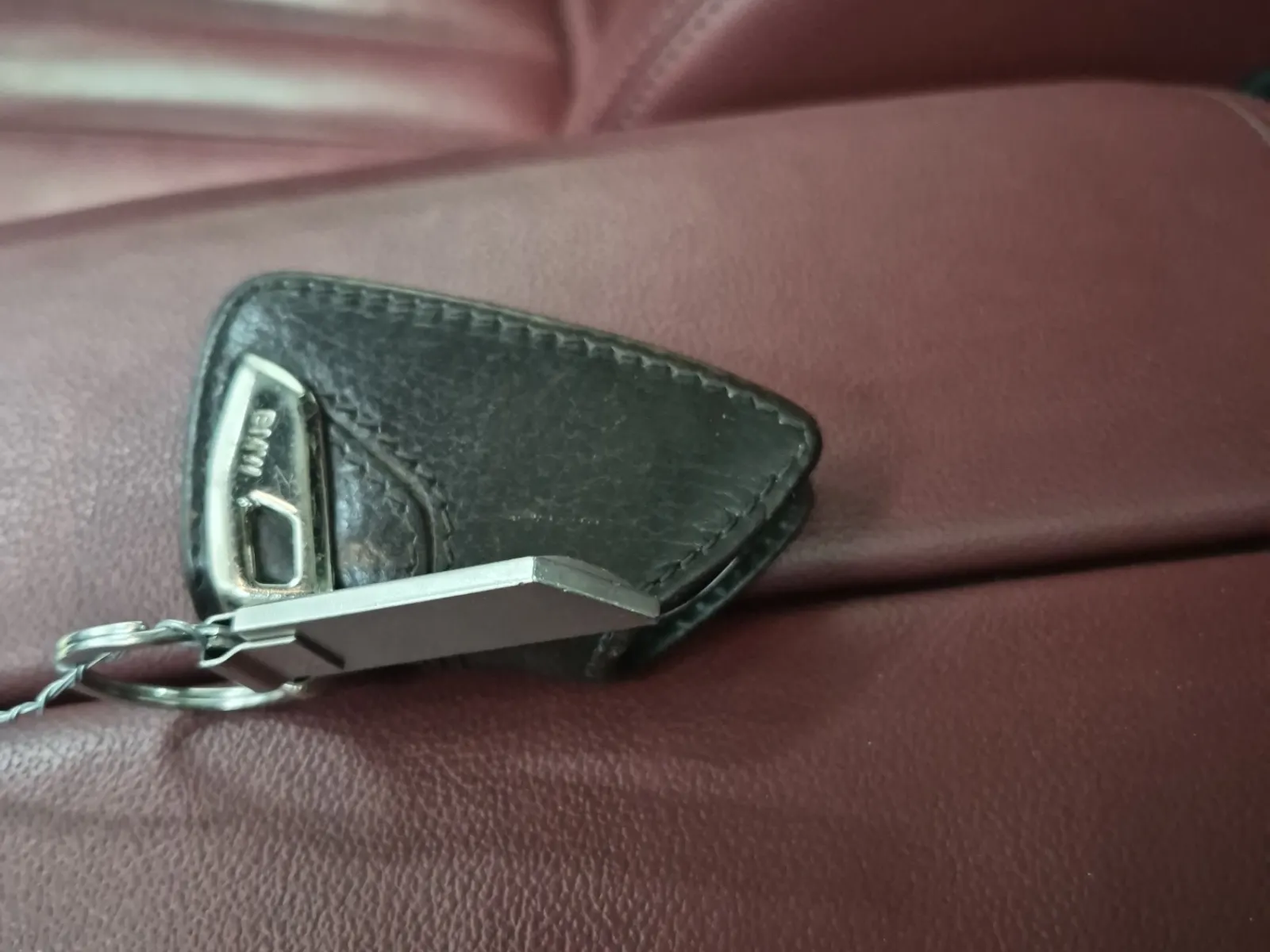 Keys/Fobs/Manual Photo