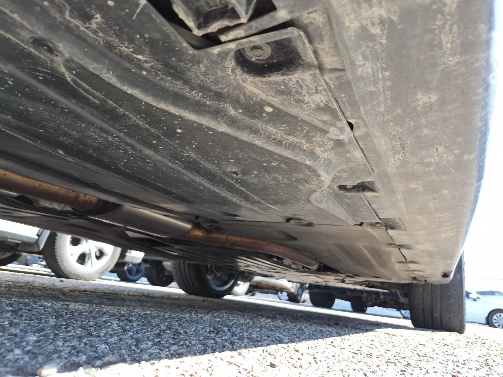 Undercarriage - Passenger Photo