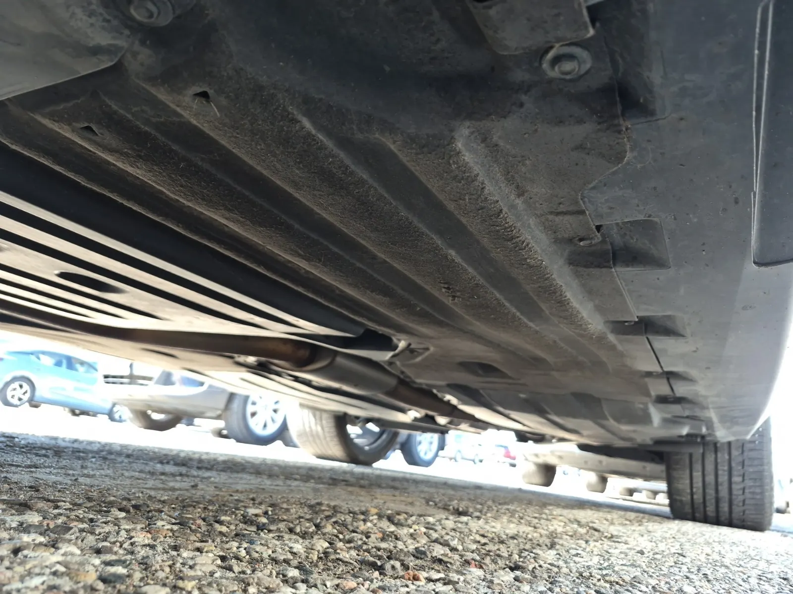 Undercarriage - Driver Photo
