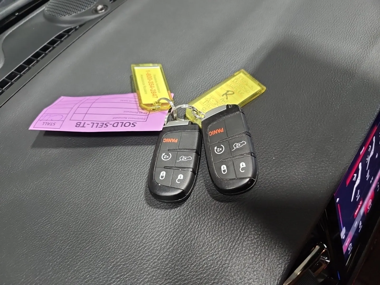 Keys/Fobs/Manual Photo