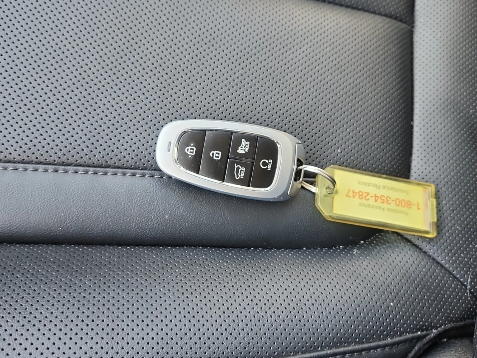 Keys/Fobs/Manual Photo