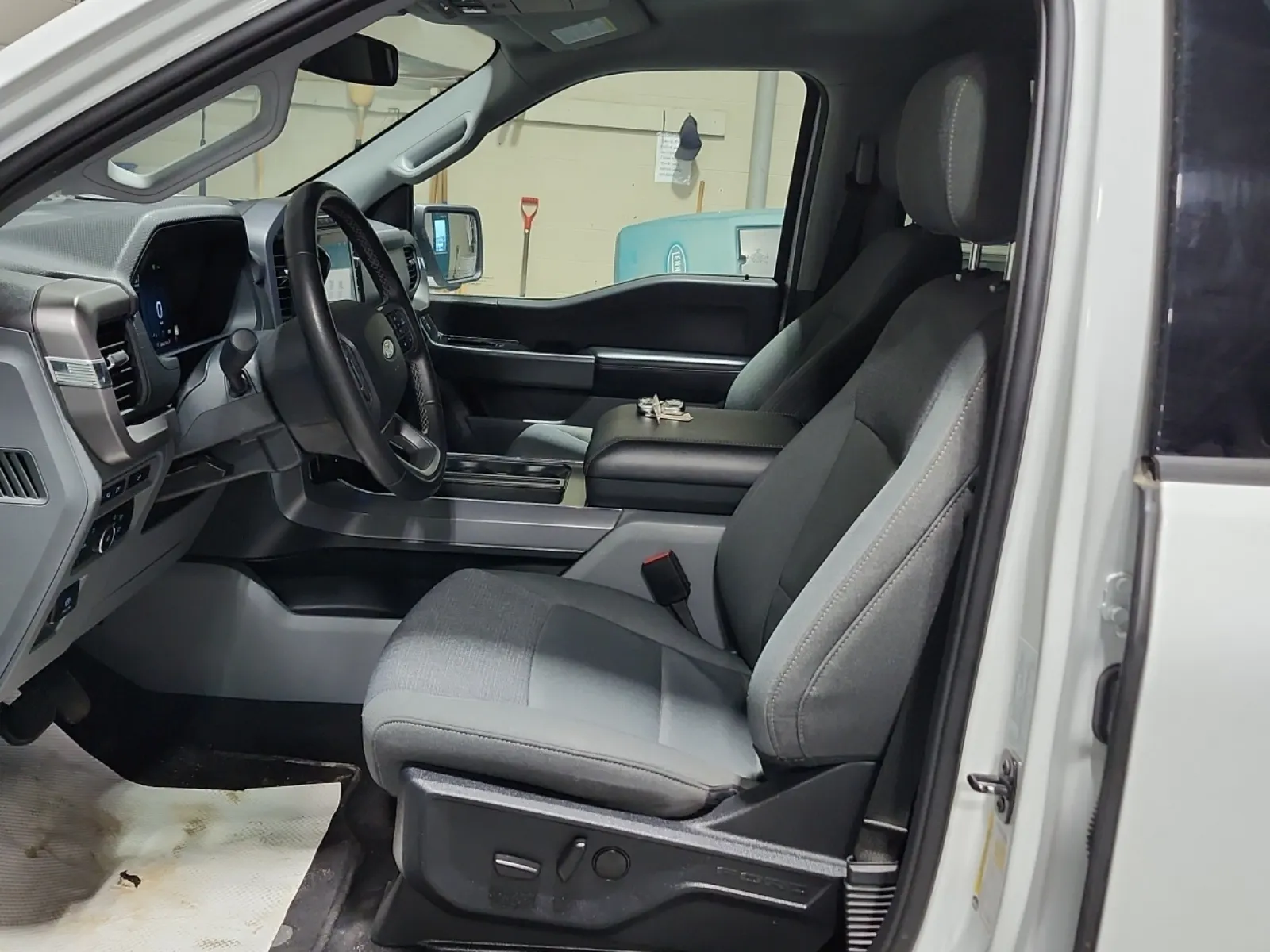 Front Interior Photo