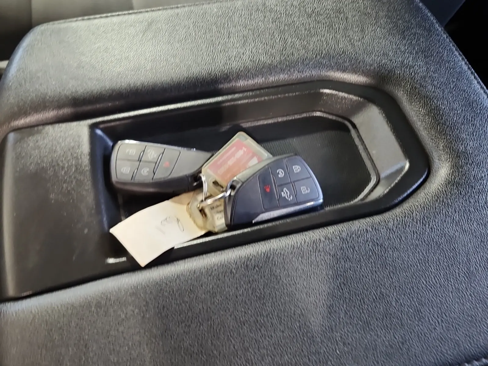 Keys/Fobs/Manual Photo