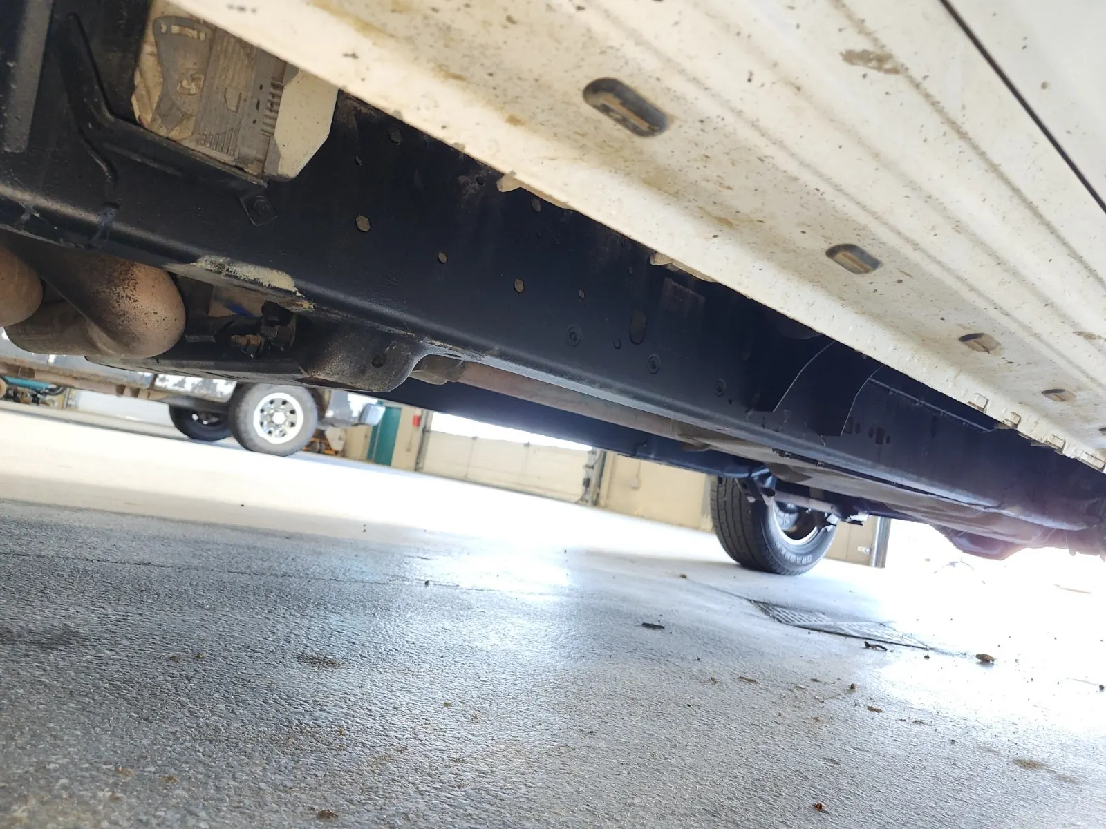 Undercarriage - Driver Photo