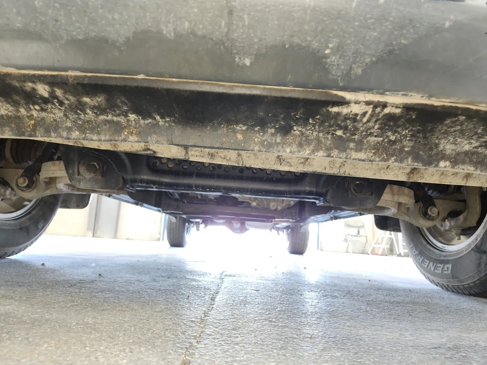 Undercarriage - Front Photo
